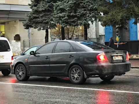 Автомобіль із номером BX7777CK