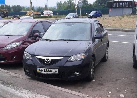 Автомобиль с номером AA8888EP