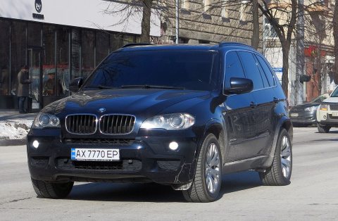Автомобиль с номером AX7770EP